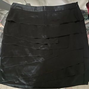 Ann Taylor Size 0 Tiered Black Skirt